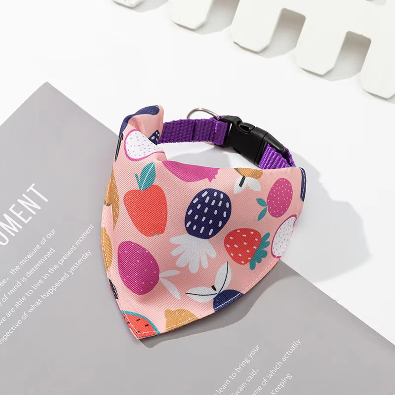 Adjustable Dog Bandanas – Lenço de Algodão Xadrez para Cães e Gatos | Lavável, Confortável e Estiloso 🎀