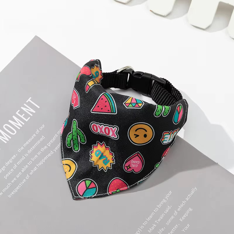 Adjustable Dog Bandanas – Lenço de Algodão Xadrez para Cães e Gatos | Lavável, Confortável e Estiloso 🎀