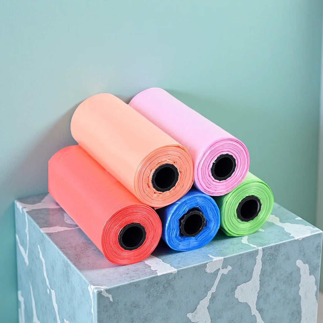 Sacos Higiênicos Biodegradáveis para Fezes de Pets – Reforçados, com Picote e Fácil Destacamento